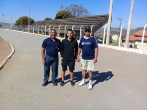 Carlão,Evandro e Carlos Henrique Rodrigues, diretor de esportes do dec