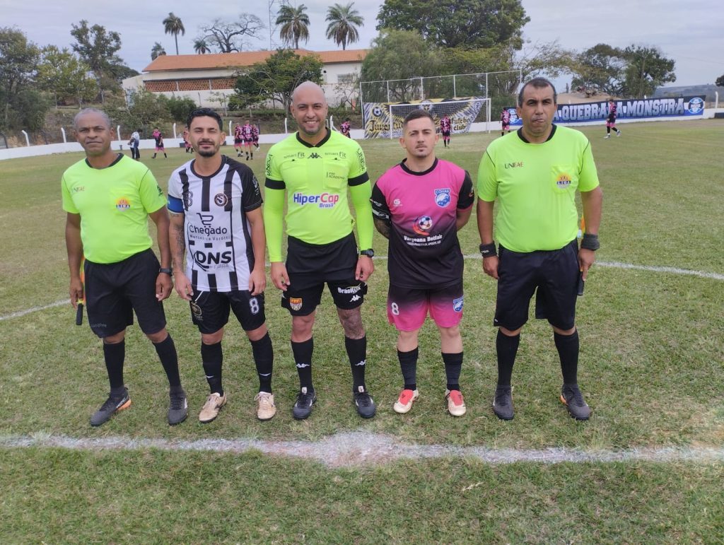 O atributo alt desta imagem está vazio. O nome do arquivo é c36d31ae-ddd7-488f-a008-337227d3d493-1024x771.jpg