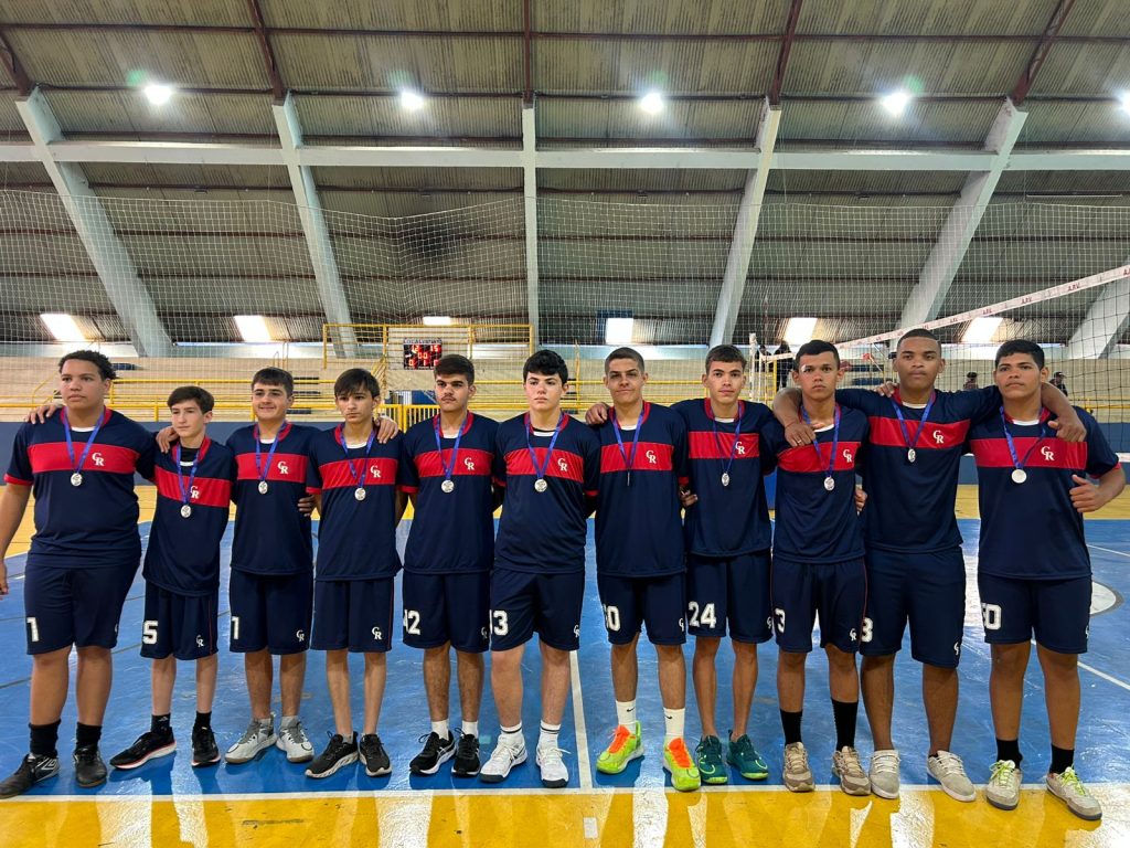 O atributo alt desta imagem está vazio. O nome do arquivo é Voleibol-masculino-sub-15-Dr.-Cândido-Rodrigues-vice-campeão-1024x768.jpg