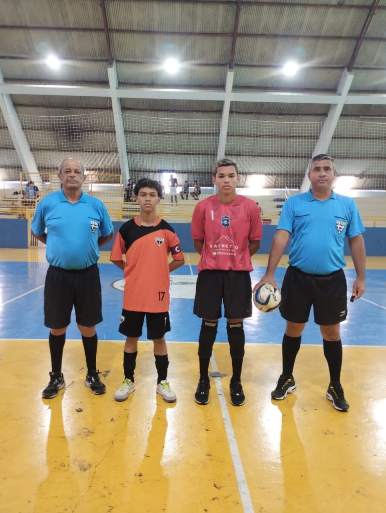 O atributo alt desta imagem está vazio. O nome do arquivo é Base-1-770x1024.jpeg