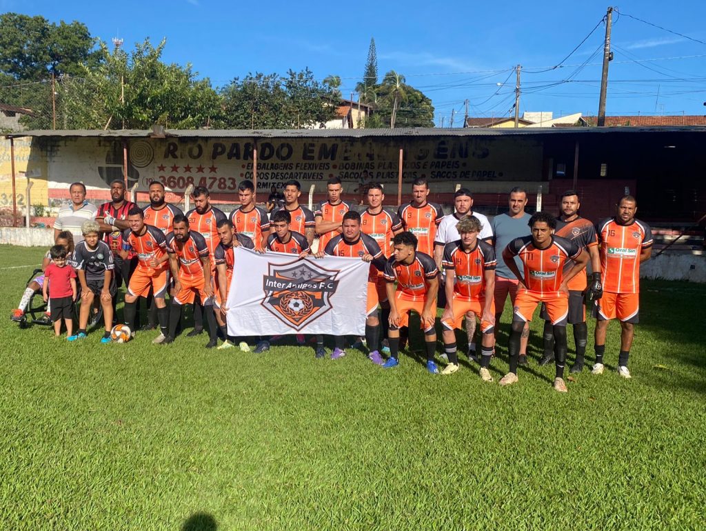 O atributo alt desta imagem está vazio. O nome do arquivo é Inter-Amigos1-1024x770.jpg