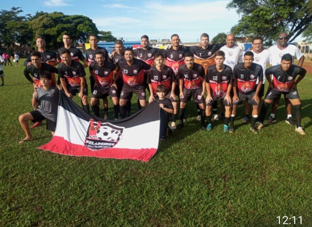 O atributo alt desta imagem está vazio. O nome do arquivo é Peladeiros-12-4-1024x746.jpg