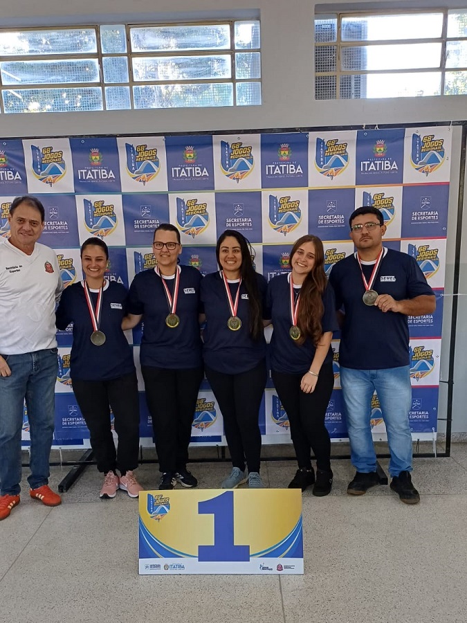 O atributo alt desta imagem está vazio. O nome do arquivo é Damas-Feminino-categoria-livre-Campeã-dos-Jogos-medalha-de-ouro.jpg